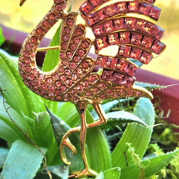 Vtg GIORGIO Flamingo Glitzy Barbie Gems PINK Rhinestones GOLD Marked Brooch NWOT - Picture 10 of 12
